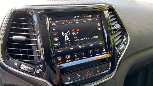 Certified 2021 Jeep Cherokee Limited w/ Elite Package AWD/4WD image 17