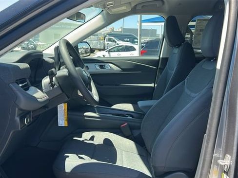 New 2026 Ford Explorer Active RWD image 19