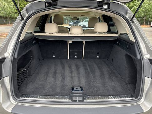 Used 2021 Mercedes-Benz GLC 300 4MATIC image 35