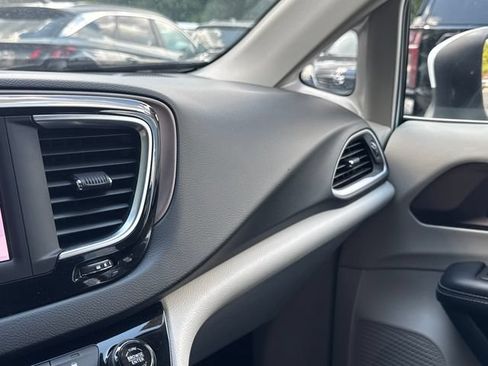 Used 2023 Chrysler Voyager LX FWD image 29