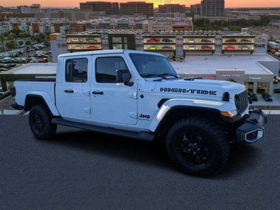 Certified 2025 Jeep Gladiator Overland