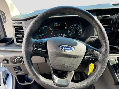 Used 2023 Ford Transit 350 XLT image 11