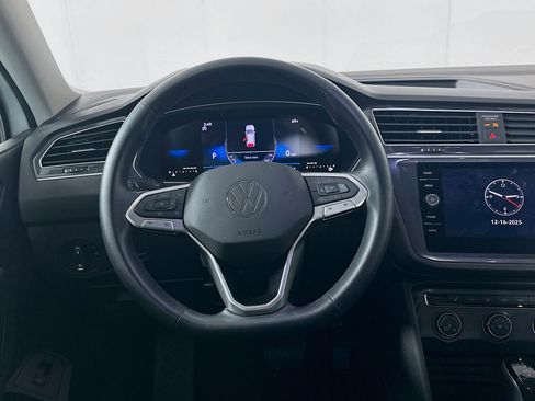 Used 2024 Volkswagen Tiguan Wolfsburg Edition image 17