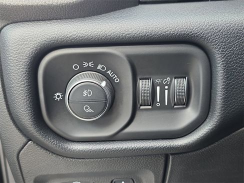 Used 2021 RAM 1500 Laramie w/ Sport Appearance Package image 28