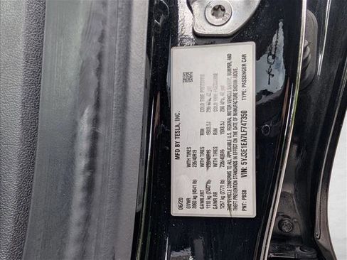 Used 2020 Tesla Model 3 Standard Range image 25