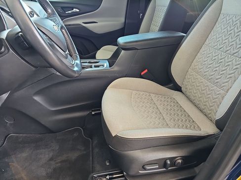 Used 2022 Chevrolet Equinox LT AWD/4WD image 19