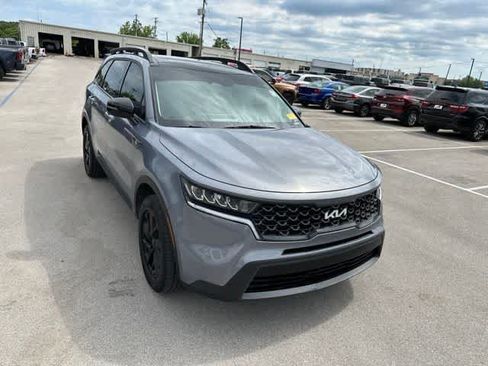 Used 2022 Kia Sorento S w/ Panoramic Sunroof Package AWD/4WD image 25