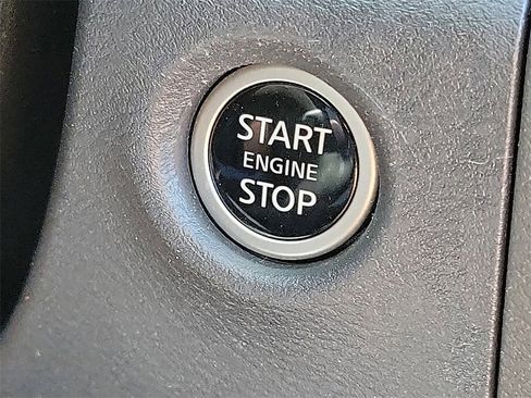 Certified 2023 Nissan Frontier SV w/ SV Convenience Package image 7