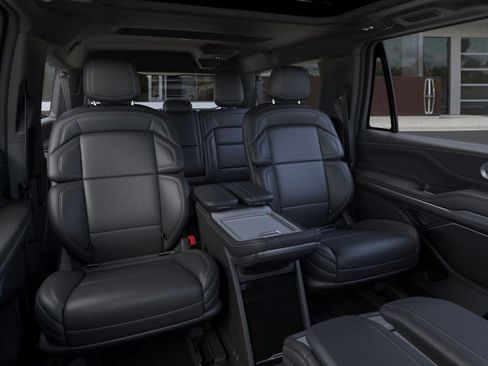 New 2026 Lincoln Navigator L Reserve w/ Jet Appearance Package image 11
