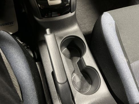 Used 2025 Nissan Versa SV image 25