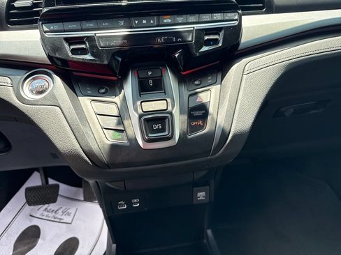 Used 2025 Honda Odyssey Sport-L image 21