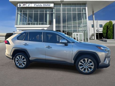 Used 2023 Toyota RAV4 XLE Premium image 1