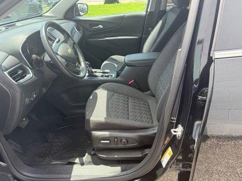 Certified 2024 Chevrolet Equinox LT w/ LPO, Floor Liner Package FWD image 21