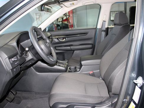 Used 2023 Honda CR-V LX image 12