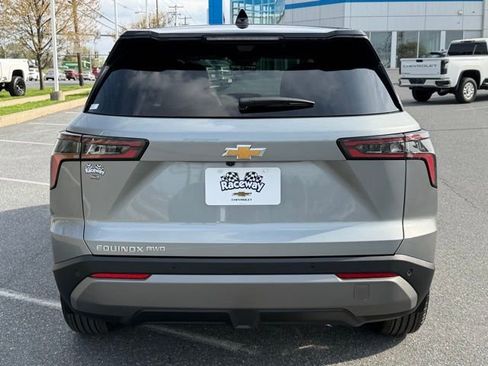 New 2026 Chevrolet Equinox LT w/ Convenience Package II AWD/4WD image 12