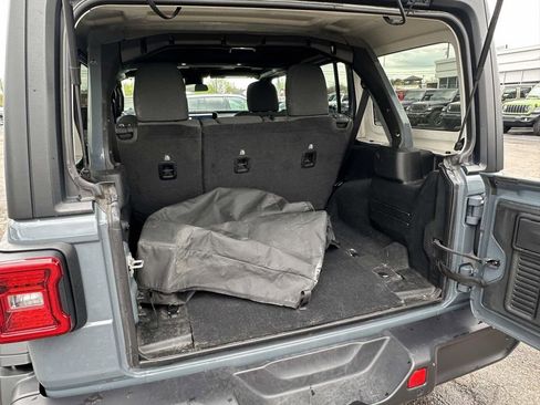 Used 2024 Jeep Wrangler Unlimited Sport AWD/4WD image 11
