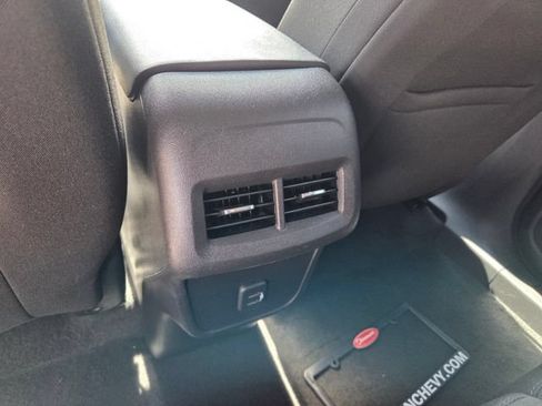 Used 2024 Chevrolet Equinox LT w/ LPO, Cargo Package FWD image 7