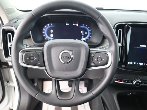 Used 2024 Volvo XC40 B5 Plus w/ Climate Package image 13