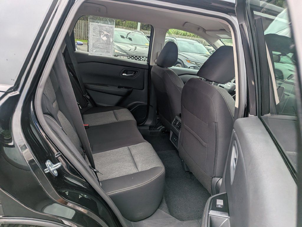 Used 2026 Nissan Rogue SV AWD/4WD image 35