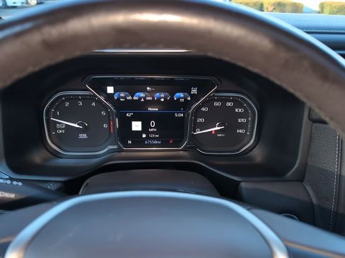 Used 2021 GMC Yukon Denali w/ Denali Ultimate Package AWD/4WD image 28