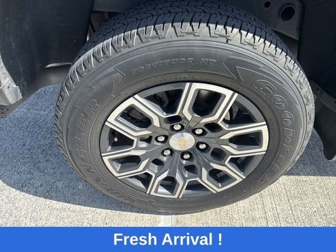 Used 2023 Chevrolet Colorado LT image 19