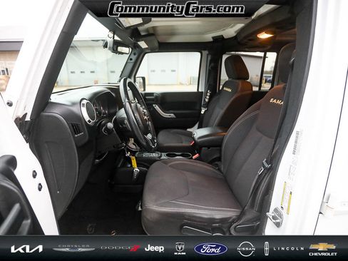 Used 2013 Jeep Wrangler Unlimited Sahara w/ Connectivity Group image 12