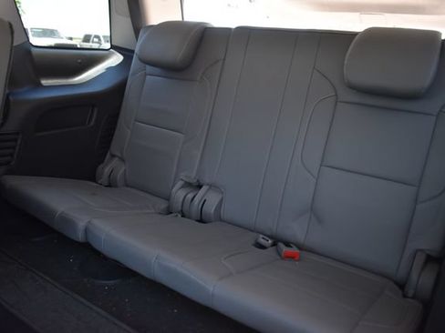 Used 2018 Chevrolet Tahoe LT AWD/4WD image 23