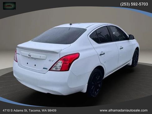 Used 2012 Nissan Versa SV w/ Convenience Pkg image 3