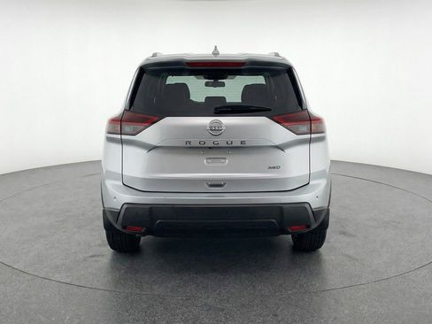 Used 2025 Nissan Rogue SV image 7