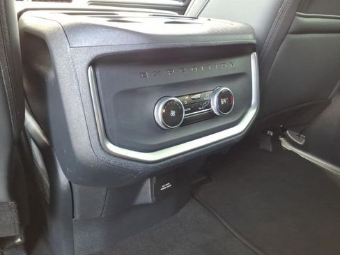 Used 2025 Ford Expedition Max Active AWD/4WD image 18