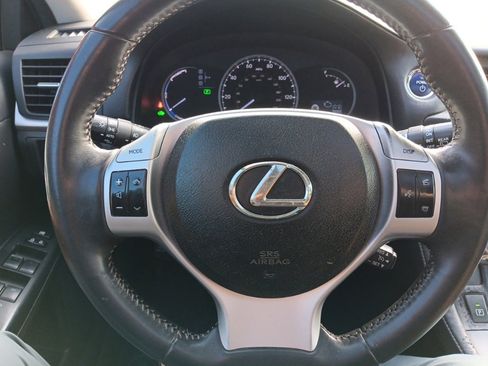 Used 2013 Lexus CT 200h w/ Seat Comfort Pkg image 11