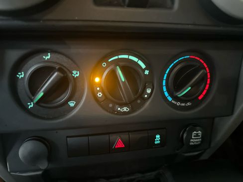 Used 2010 Jeep Wrangler Unlimited Sahara w/ Trailer Tow Group image 23