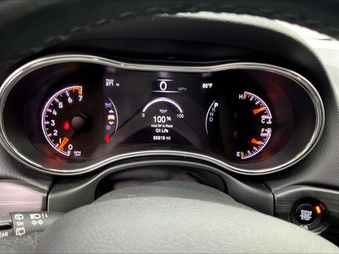 Used 2020 Jeep Grand Cherokee Laredo AWD/4WD image 13