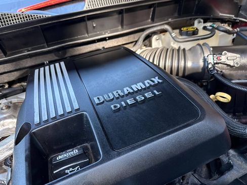 Used 2021 Chevrolet Silverado 1500 High Country w/ Technology Package AWD/4WD image 25