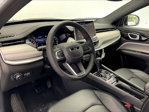 New 2026 Jeep Compass Limited image 4