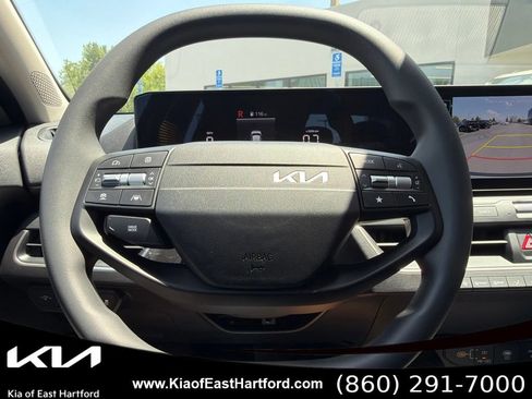 New 2026 Kia K4 FWD image 34