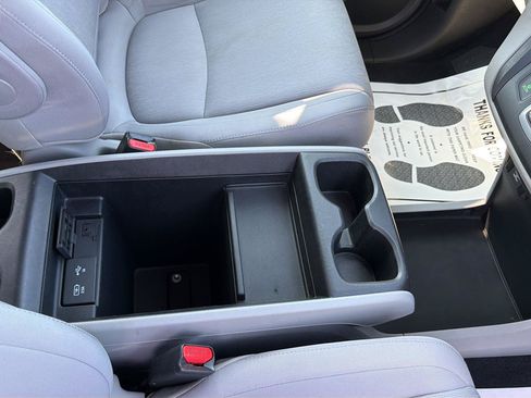 Used 2019 Honda Odyssey LX image 37