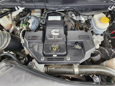 Used 2023 RAM 2500 Laramie AWD/4WD image 42