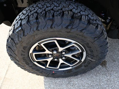 New 2026 Jeep Wrangler Unlimited Rubicon image 7