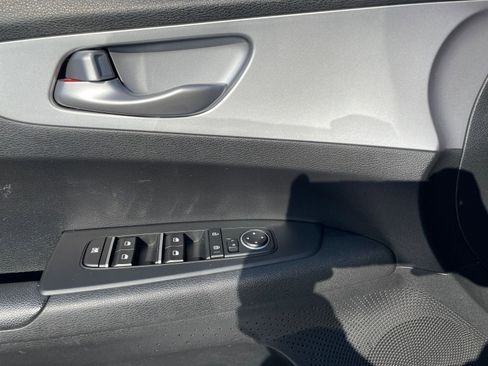 Used 2023 Kia Forte LXS w/ LXS Technology Package image 20