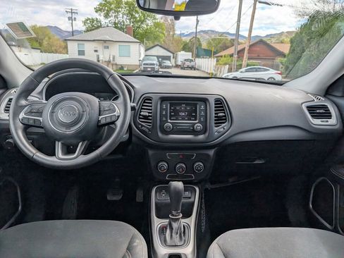 Used 2018 Jeep Compass Sport FWD image 7