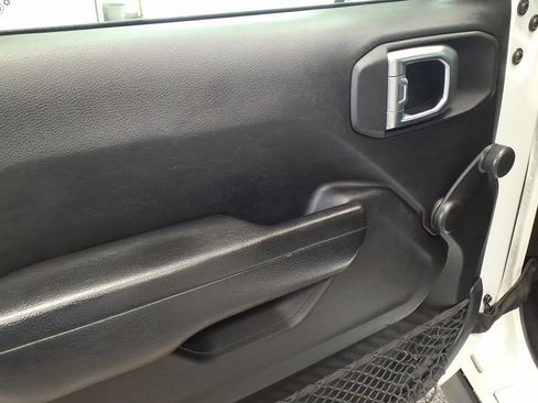 Used 2021 Jeep Wrangler 4WD Unlimited Willys image 8