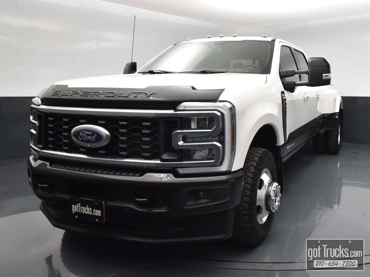 Used 2024 Ford F350 King Ranch w/ FX4 Off-Road Package AWD/4WD image 54
