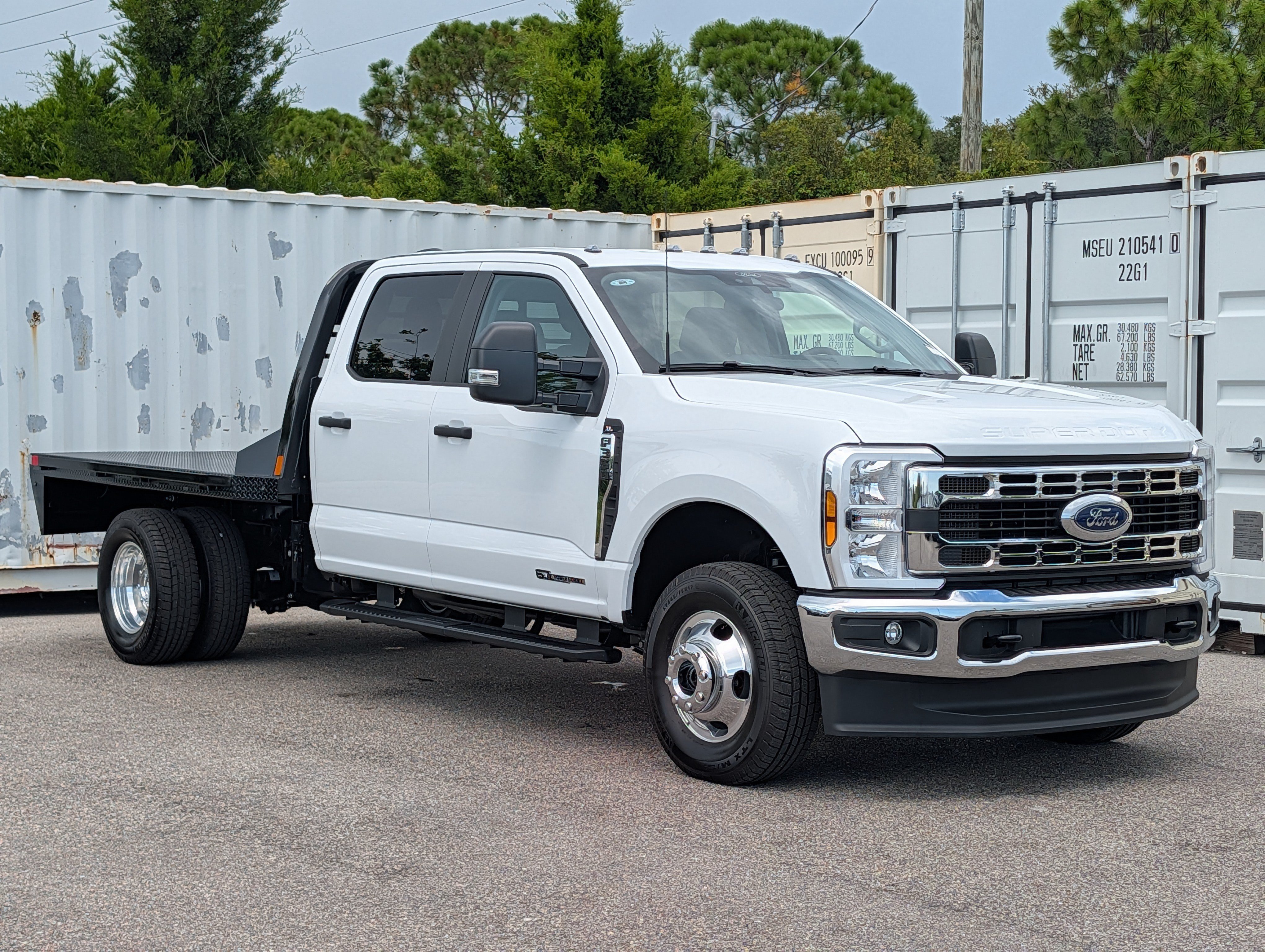 New 2026 Ford F350 XL w/ XL Chrome Package AWD/4WD image 5