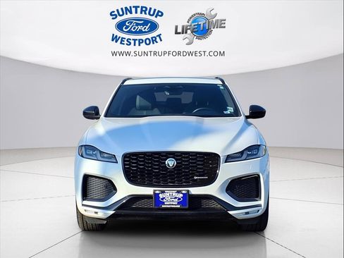 Used 2025 Jaguar F-PACE R-Dynamic S image 31