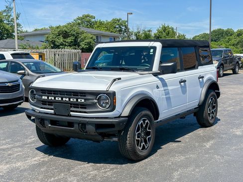 Used 2024 Ford Bronco Black Diamond AWD/4WD image 7
