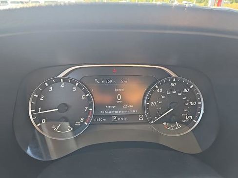 Certified 2022 Nissan Frontier SV w/ Technology Package image 16