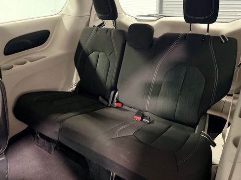 Used 2023 Chrysler Voyager LX w/ Fleet Security Group FWD image 14