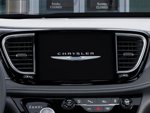 New 2026 Chrysler Pacifica Select FWD image 18