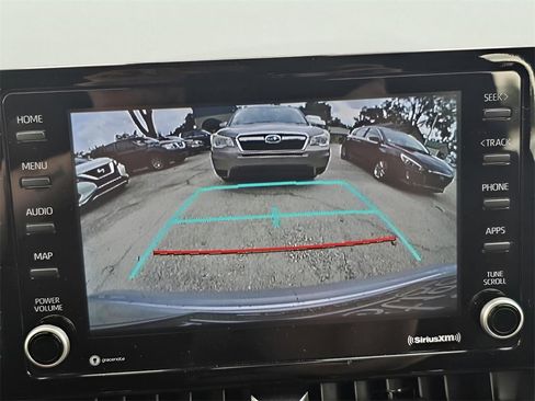 Used 2022 Toyota Corolla LE image 3